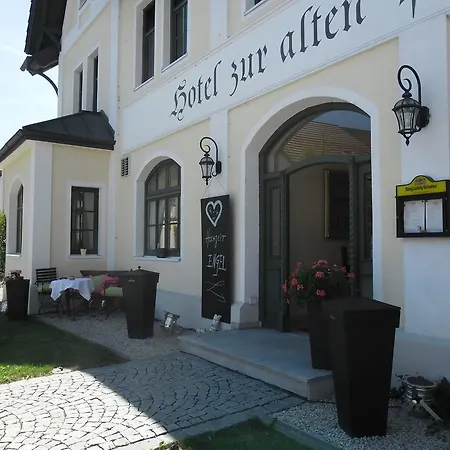 Hotel Zur Alten Post Hotell 4*